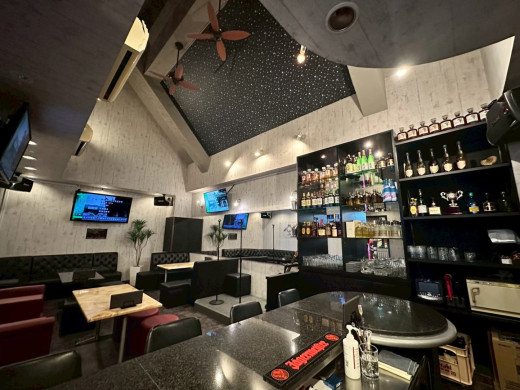 karaoke club & bar Reve