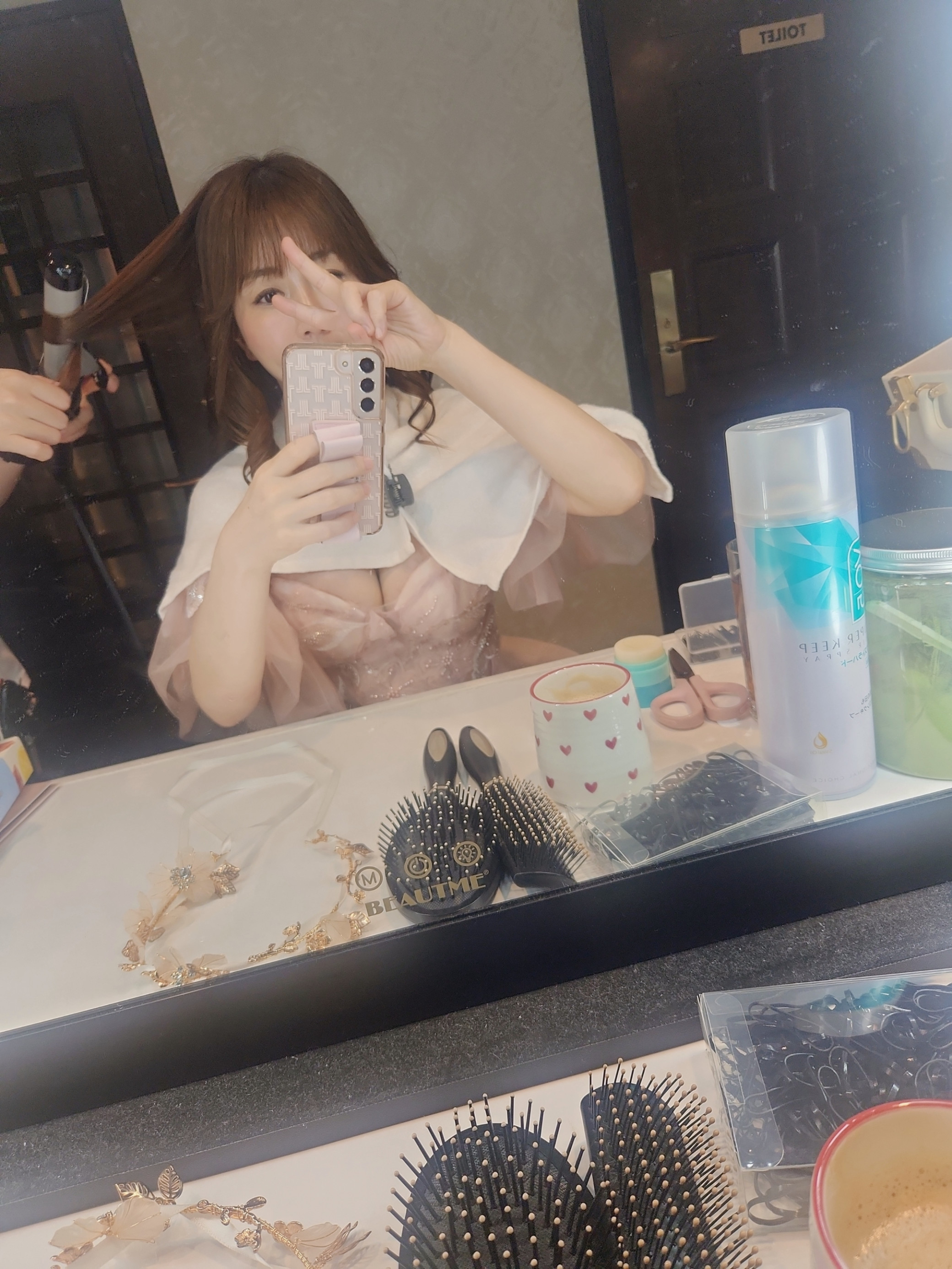 y's Lounge